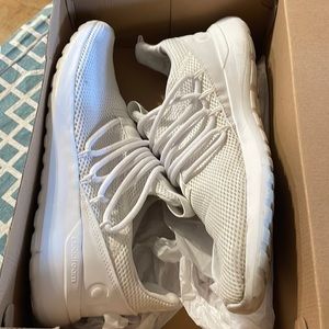 Adidas mens size 11 shoes